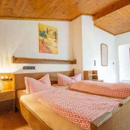 Holiday home Holiday Bergkristall Plangeross
